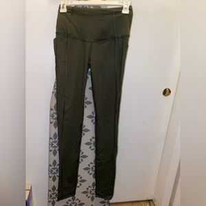Victorias Secret Sport Green Workout Leggings in size XS